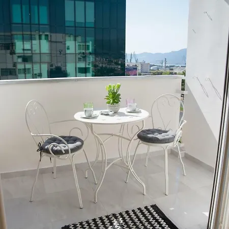 아파트 Cozy Apartment Split *